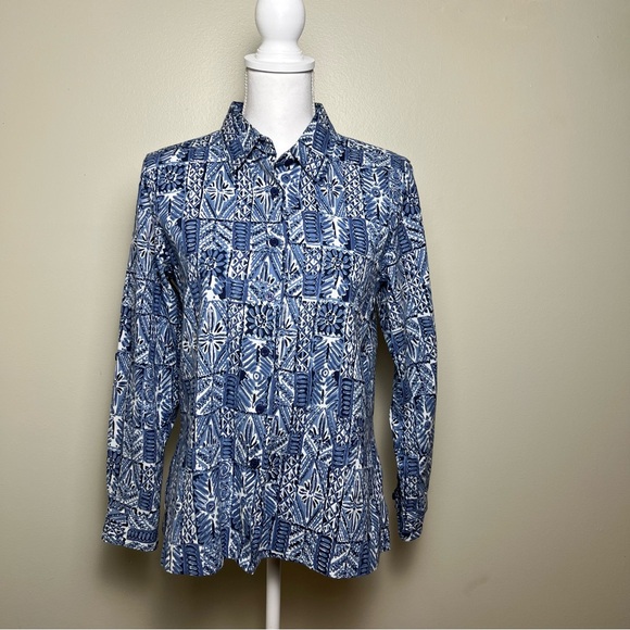 Appleseed’s Petite Blue Button-Down Shirt - Picture 3 of 8